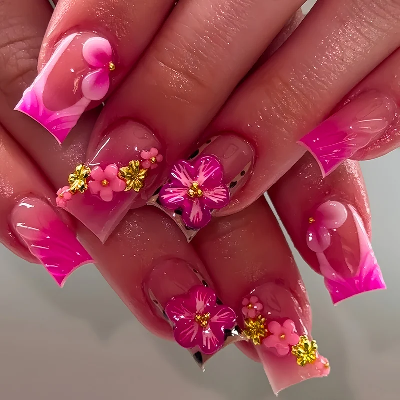 Florales Designer-Acryl-Nagelkunst Karnz