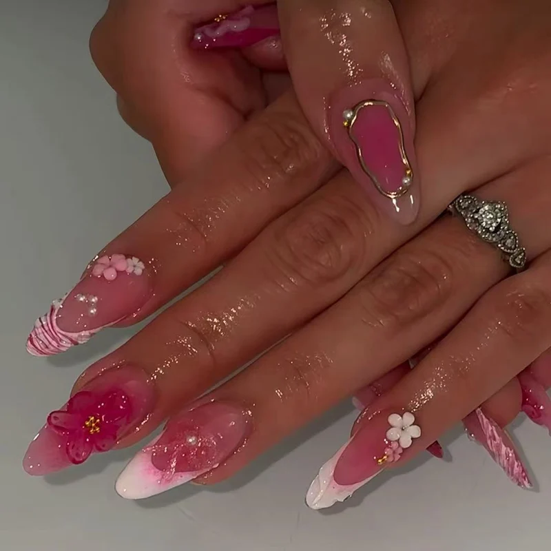 Floral Design Press-On Nagel Set Karnz