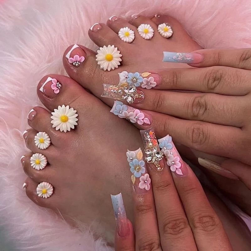 Blumen Artisan Press-On Nail Set Karnz