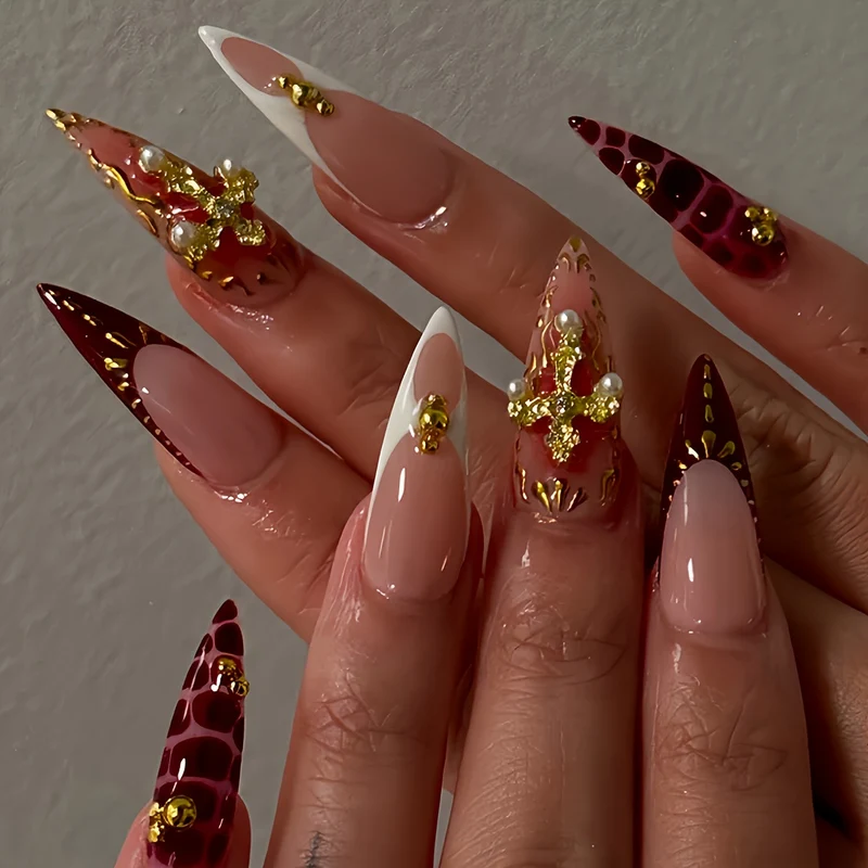 Elegante Sculpted Nagelverlängerungen Karnz