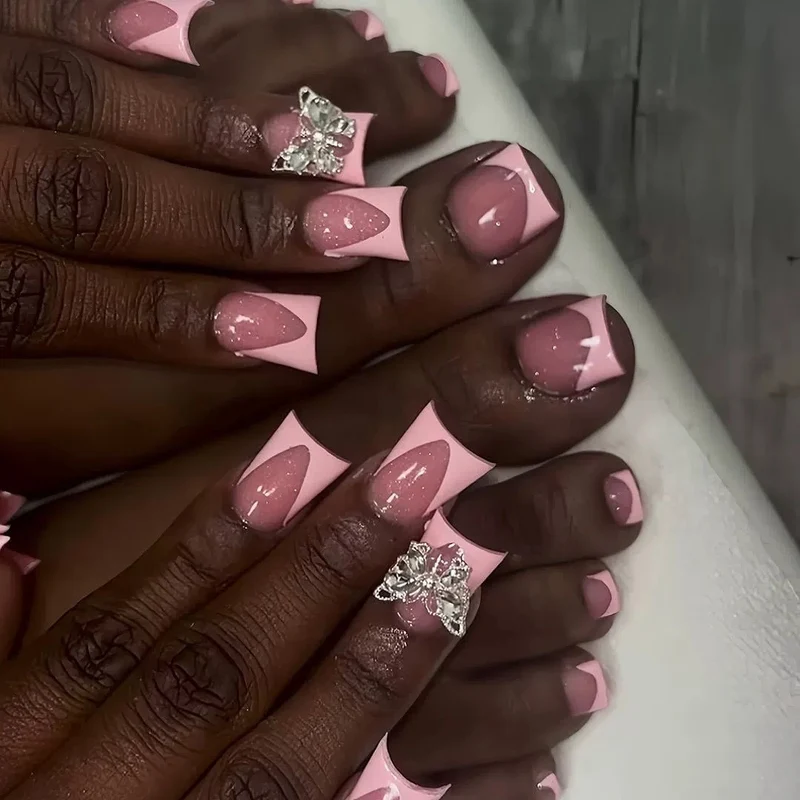 Elegante skulptierte Acrylnagelverbesserungen Karnz