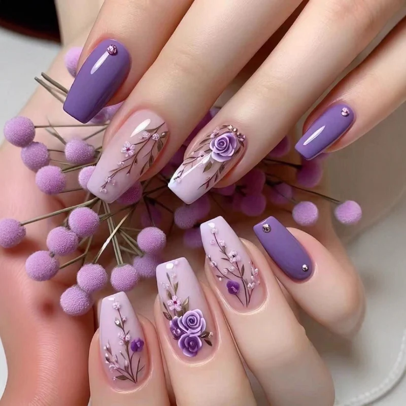 Elegantes Floral Acryl-Nagel-Set Karnz