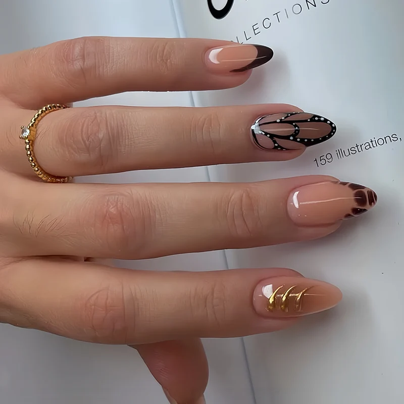 Elegante kreative Acryl-Nagelverlängerungen Karnz