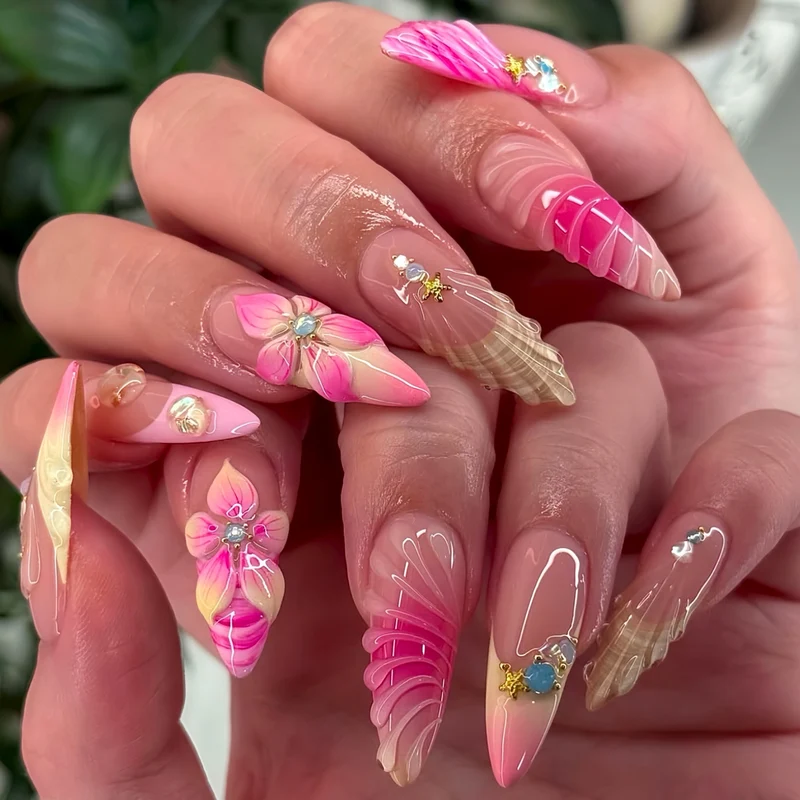 Künstlerische Florale 3D Nagelverlängerungen Karnz