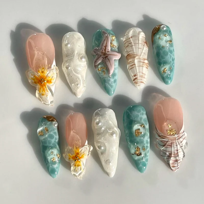 Künstlerisches Fantasie Press-On Nagelset Karnz