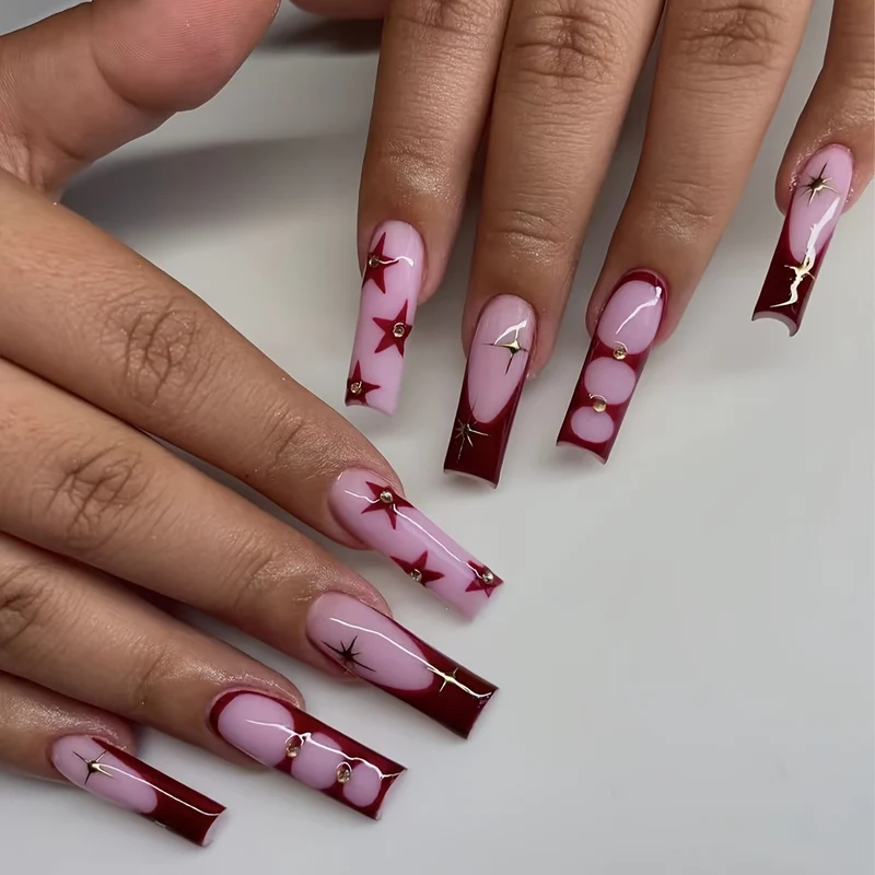 Künstlerisches Press-On Nageldesign Karnz