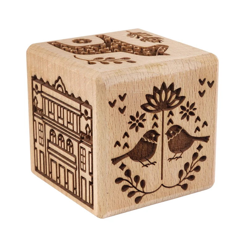 Goody Woody gravierter Kuchenwürfel, 6 cm, Buchenholz, 6 Motive, skandinavischer Stil