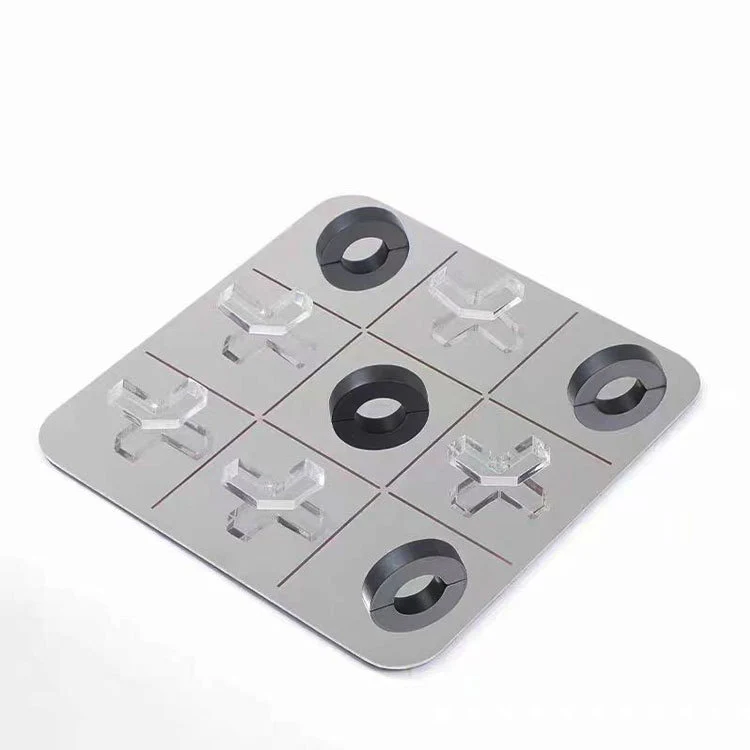 Modernes dekoratives Tic-Tac-Toe-Spiel