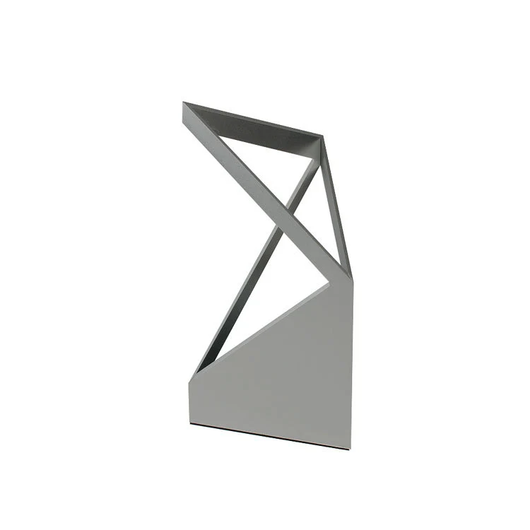 Geometrische dekorative Buchstützen