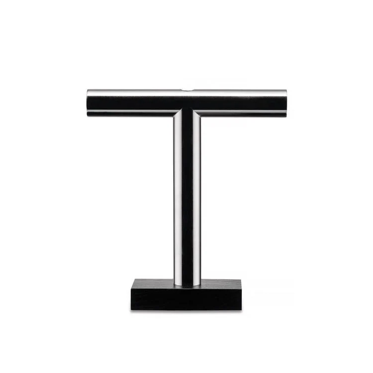 Zeitgenössischer T-förmiger Metalldisplayständer