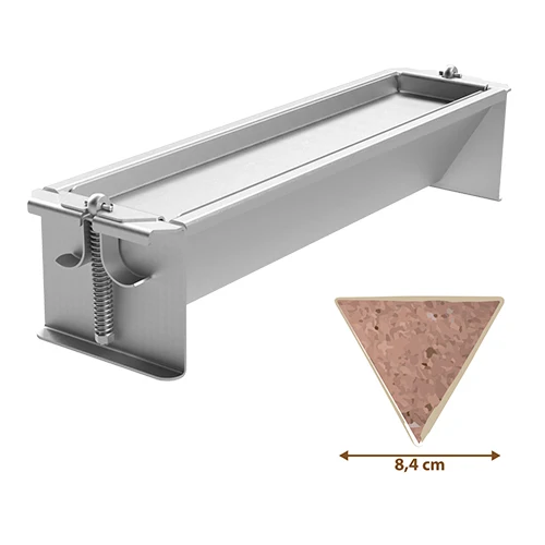 Trikotni paštetni model iz nerjavnega jekla 18/10 s pokrovom | Adelmann | H8.4 x 40 x 8.4 cm