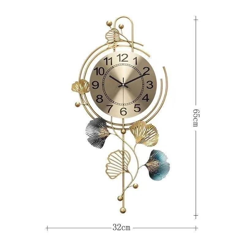 Dekorativer Wanduhr mit von der Natur inspiriertem Design Karnz