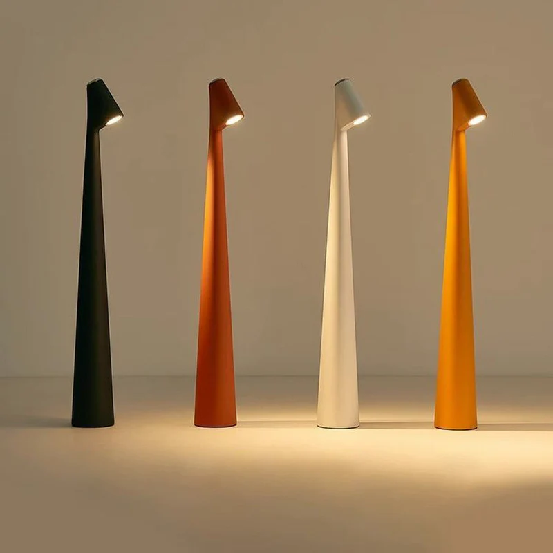 Minimalistische LED Stimmungsleuchte im Nordischen Design, Kabellos, Ideal als Lese- und Tischlampe | Karnz