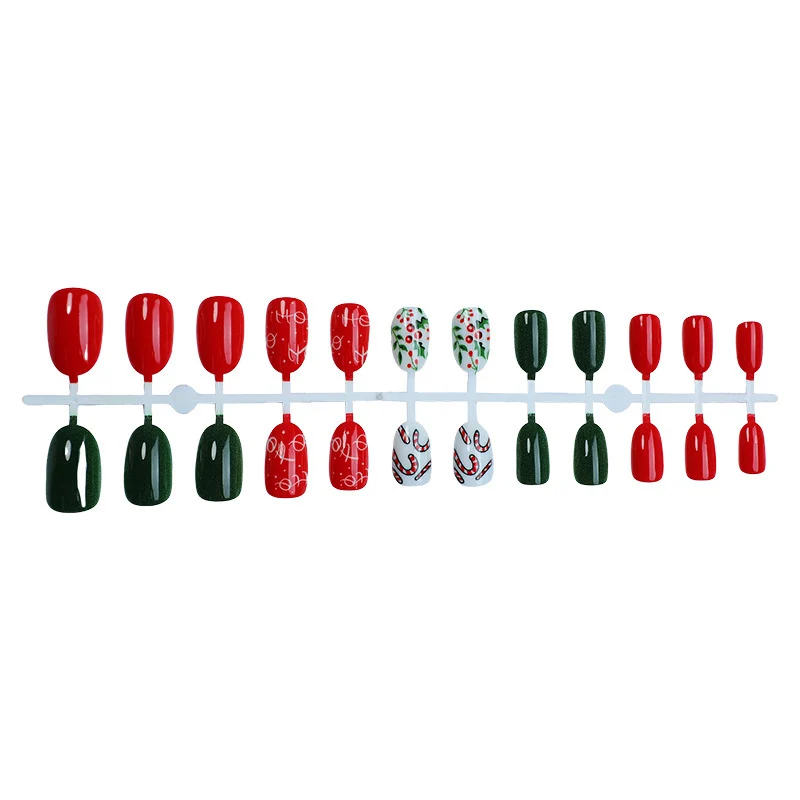 Kunstnagelset mit festlichen Weihnachtsdesigns Karnz