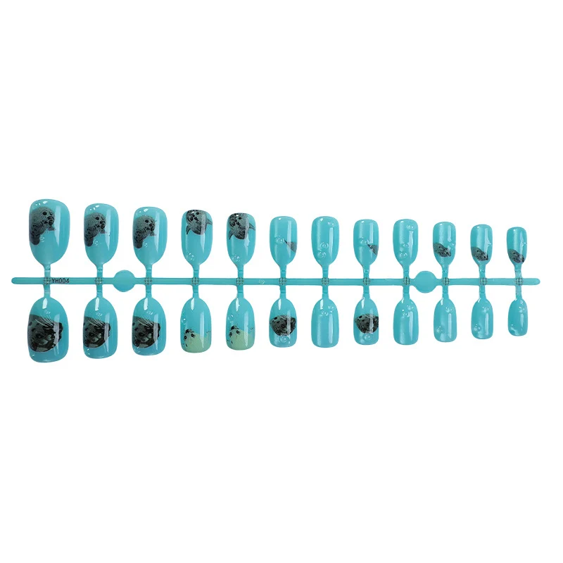 Kunstnagelset mit fantasievollem Tierdesign Karnz