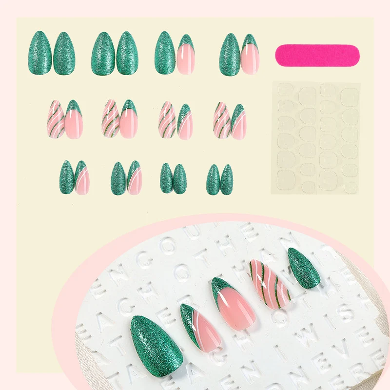 Kreatives Nagelset mit Glitzer- und Marmorierungseffekt Karnz