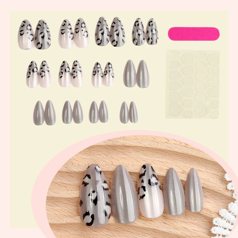 Kreatives Leoparden-Design Kunstnagelset Karnz