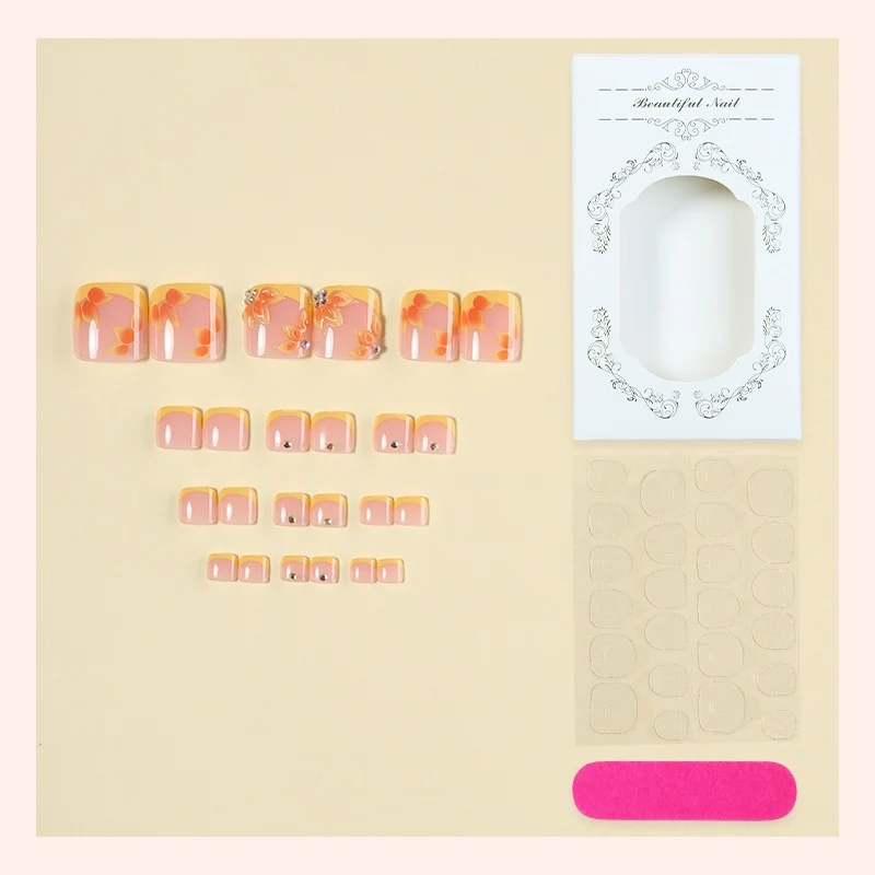 Kunstnagel-Set mit floralem Design und Glitzerakzenten Karnz