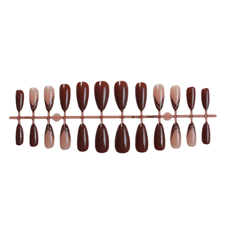 Kunstnagel-Set mit eleganten Farbverläufen Karnz