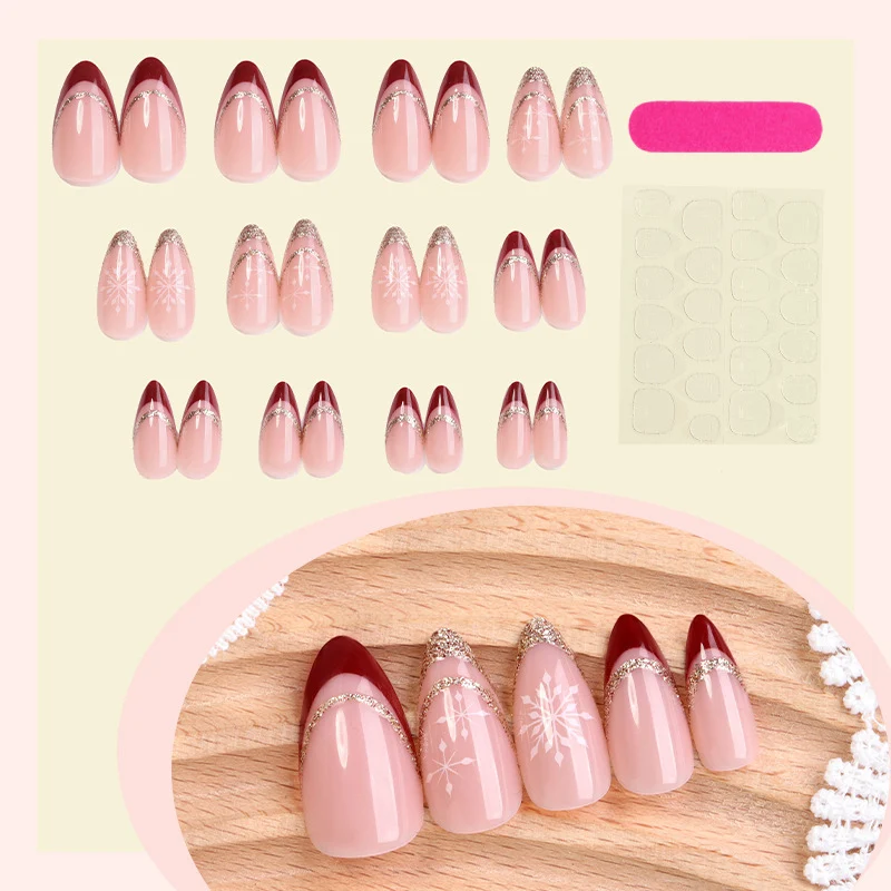 Glamouröses Kunstnagelset mit Glitzer und detailliertem Design Karnz
