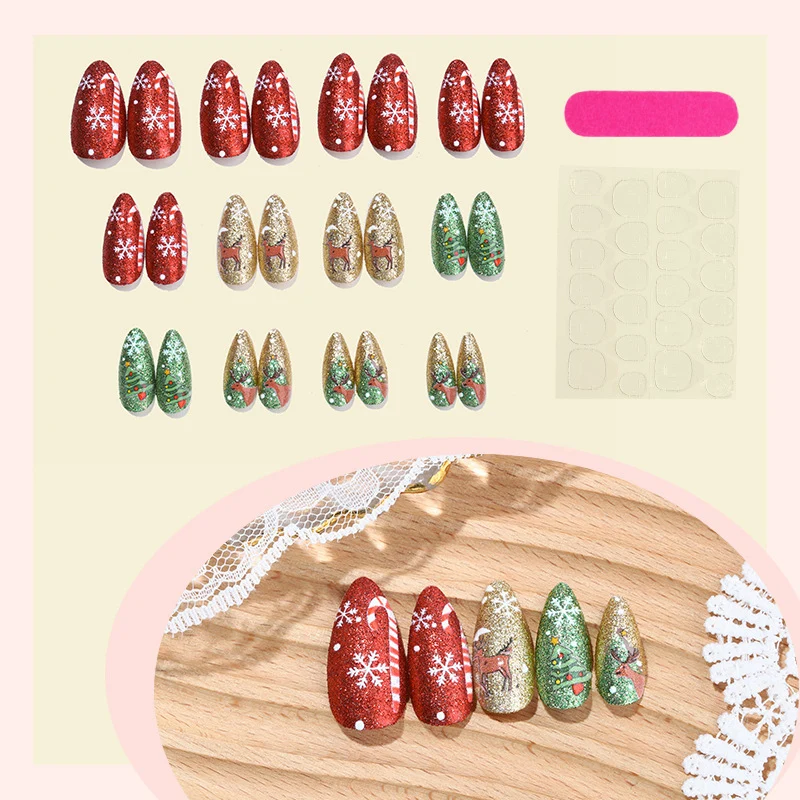 Festliches Kunstnagelset mit Wintermotiven Karnz
