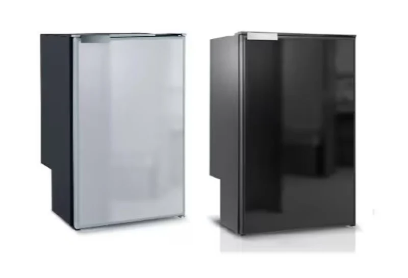 Vitrifrigo C60i CHR Kompressor-Kühlschrank mit Gefrierfach, 12/24V, 60L, schwarz