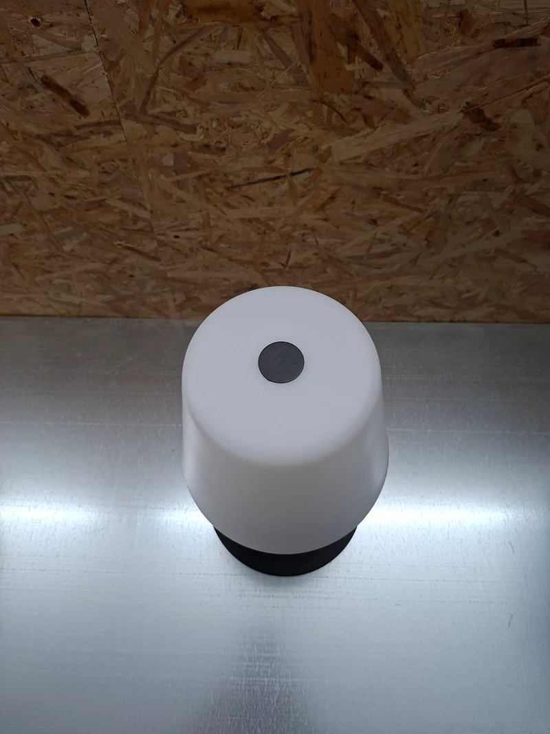LED Tischlampe mit Touchsensor und Akku – dimmbar, IP44