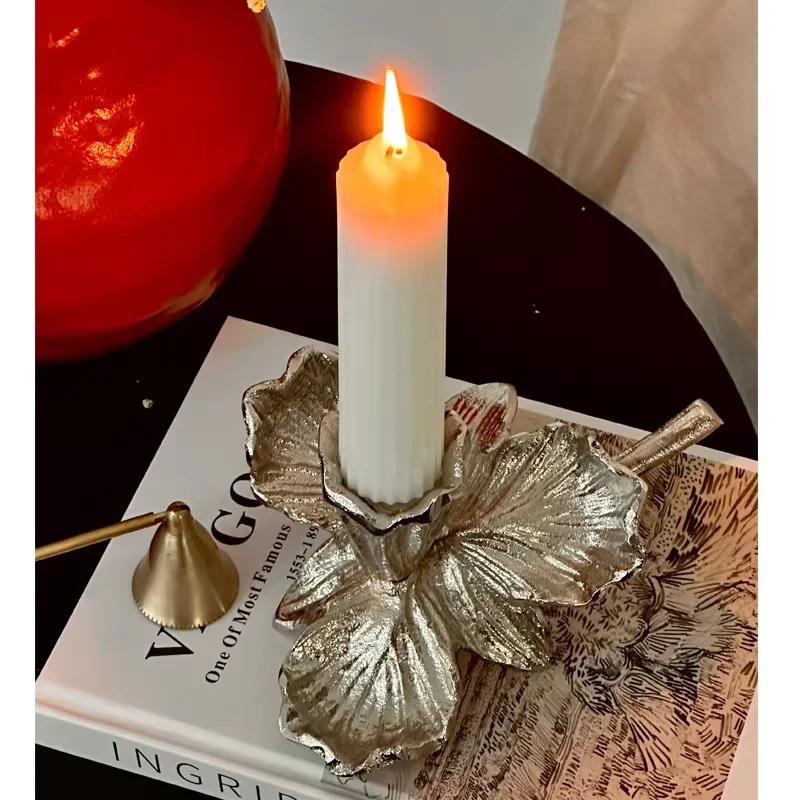 Künstlerische Blumenhaarnadel