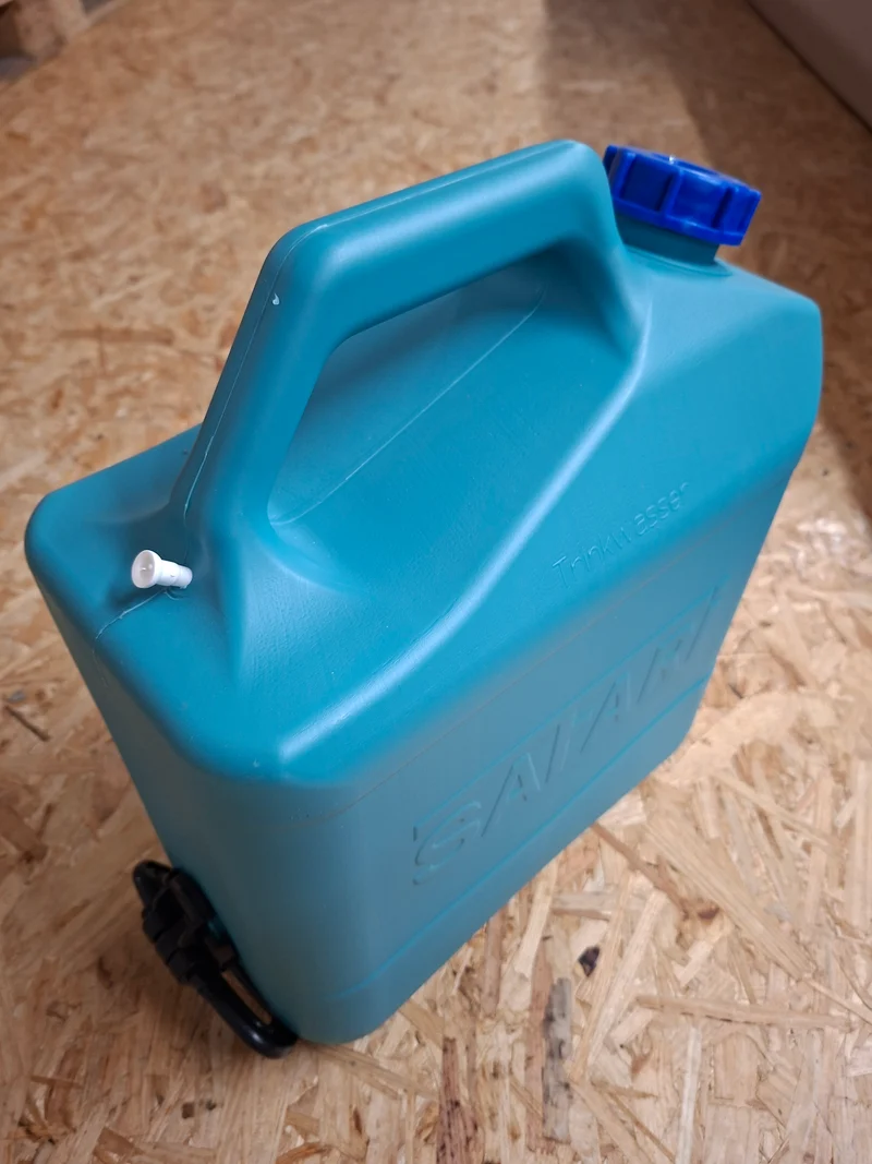 Wasserkanister / Wassertank / Tank / mobiler Tank mit Ausgiesserverschluss 15 Liter