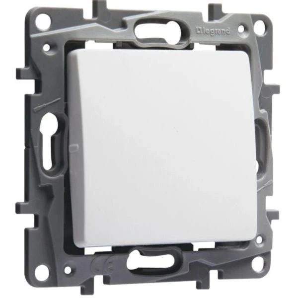 Legrand 664701 Niloé 2-Way Switch 10A White