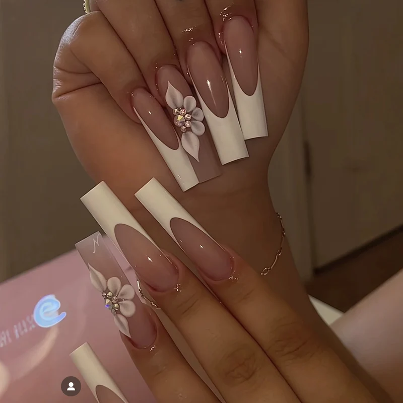 Elegantes florales Design Press-On Nagelset Karnz