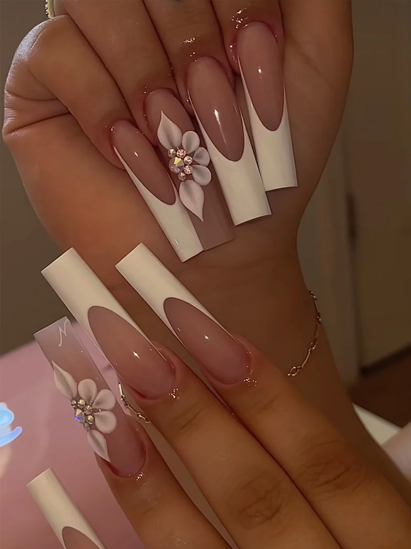 Elegantes florales Design Press-On Nagelset Karnz