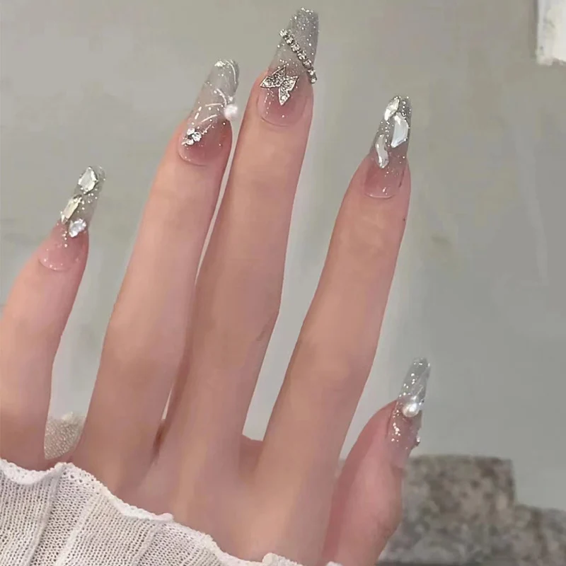 Elegante Verzierte Stiletto Press-On Nägel Karnz