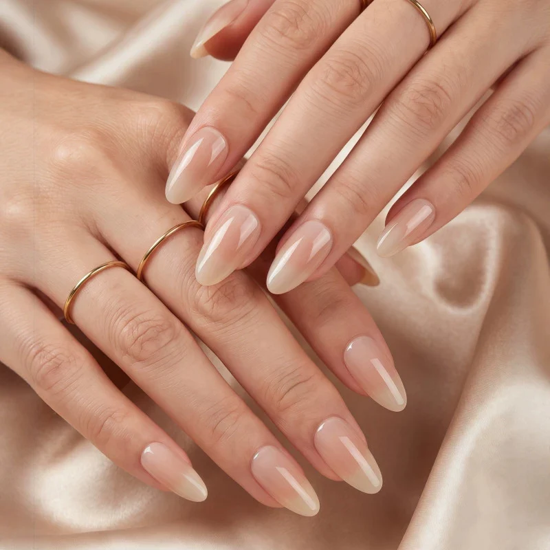 Elegante mandelförmige Press-On-Nagelspitzen Karnz