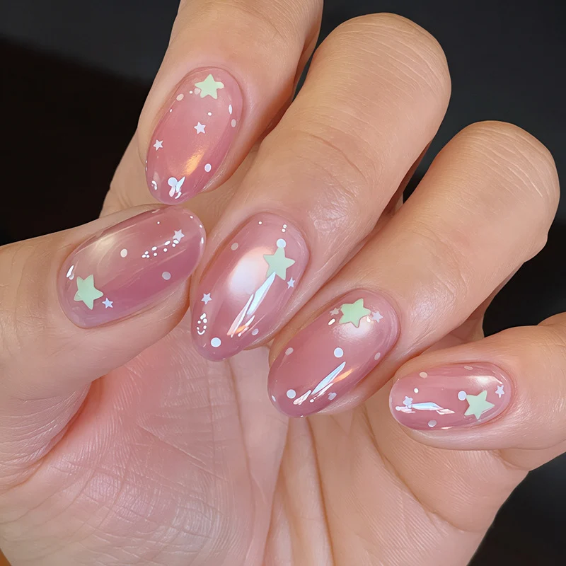 Dekorativer Stern-Design Press-On Nagelset Karnz